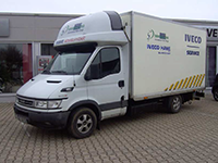 IVECO Daily Kofferaufbau mit Ladebordwand zum mieten